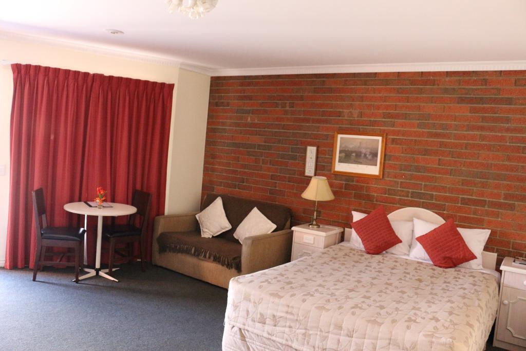 Bendigo Haymarket Motor Inn Buitenkant foto